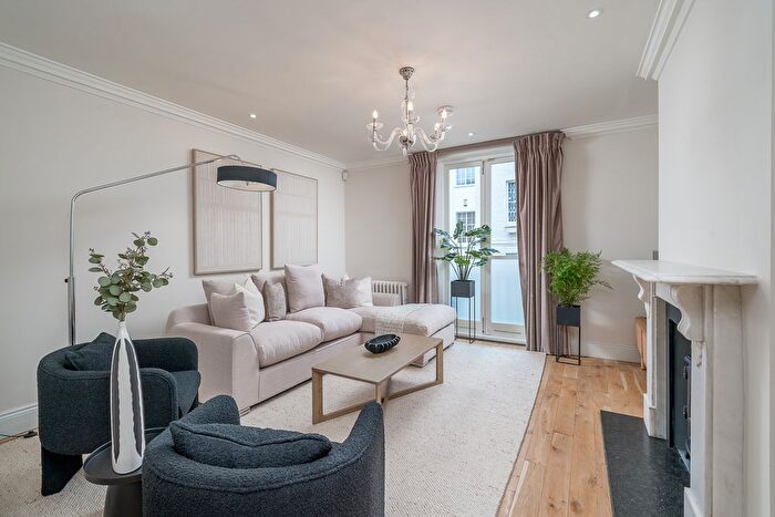 3 Bedroom Town House To Rent In Montpelier Walk, London, SW7