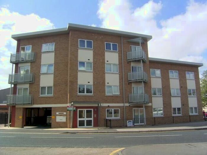 1 Bedroom Flat To Rent In Appleton Way, Hornchurch, RM12