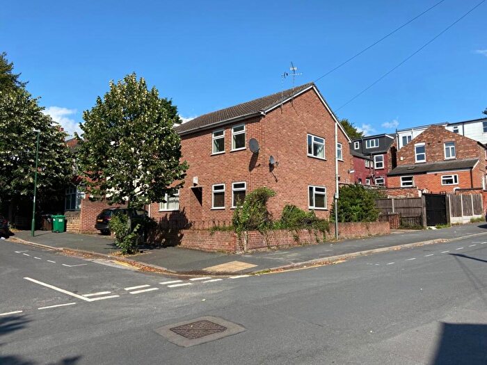 2 Bedroom Semi-Detached House To Rent In Park Road, Lenton, NG7