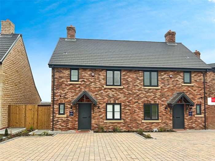 4 Bedroom Semi Detached House For Sale In Blue Bell Meadows, Failsworth, Manchester, M35