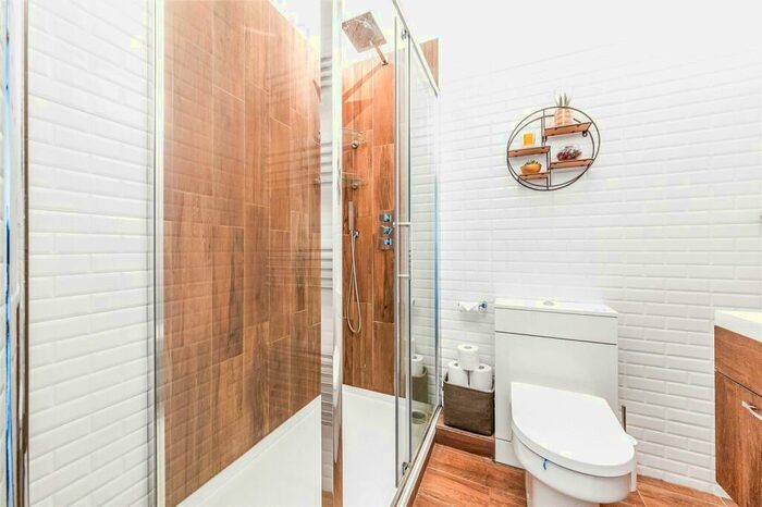 1 Bedroom Apartment For Sale In Belle Vue Park, Thornton Heath, CR7