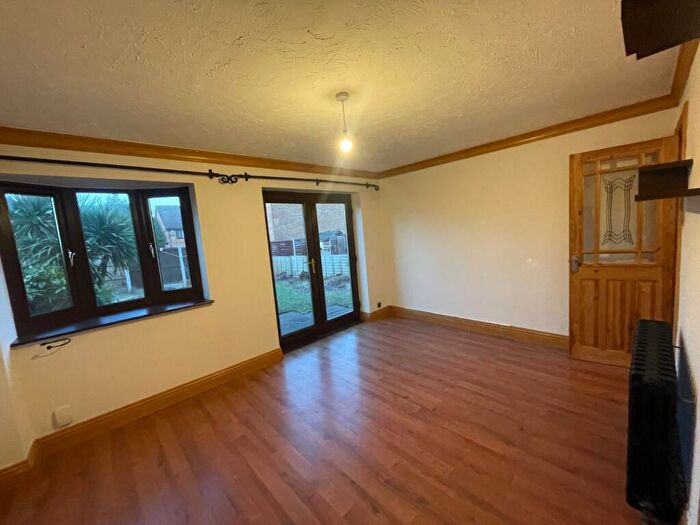 2 Bedroom End Of Terrace House To Rent In Patricia Drive, Tipton, West Midlands, DY4