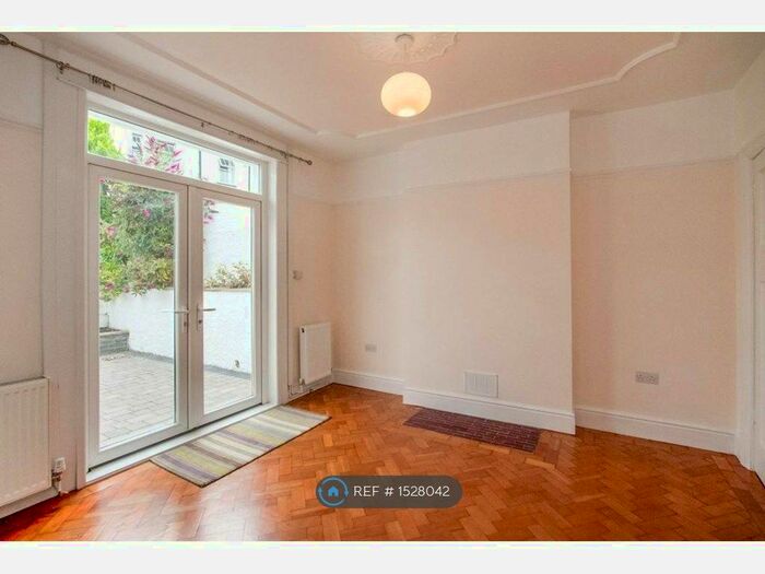 3 Bedroom Detached House To Rent In Blende Road, Llandeilo, SA19