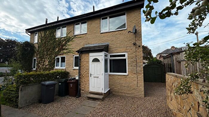 1 Bedroom Property To Rent In Fairburn Gardens, Eccleshill, BD2