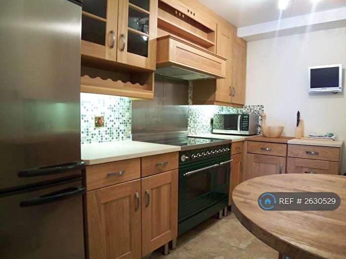 1 Bedroom Flat To Rent In Limehouse, London, E14
