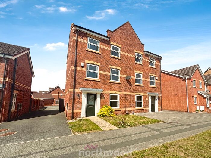 4 Bedroom Semi-Detached House To Rent In Reeves Way, Armthorpe, Doncaster, DN3