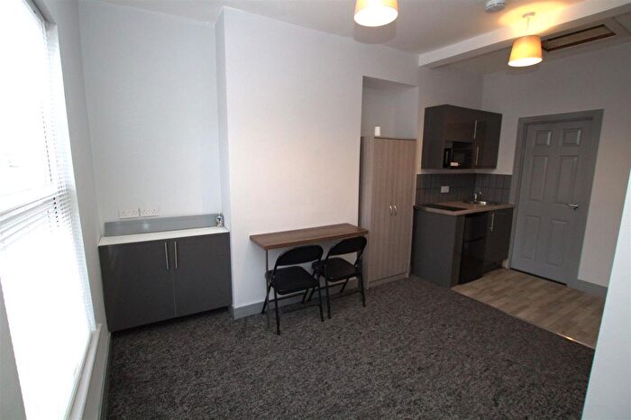 1 Bedroom Terraced House To Rent In Percy Street, Middlesbrough, TS1