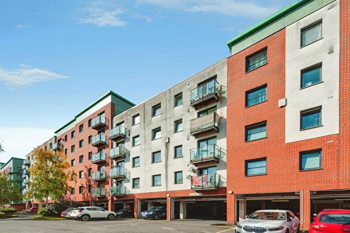 2 Bedroom Flat For Sale In Lower Hall Street, St. Helens, Merseyside, WA10
