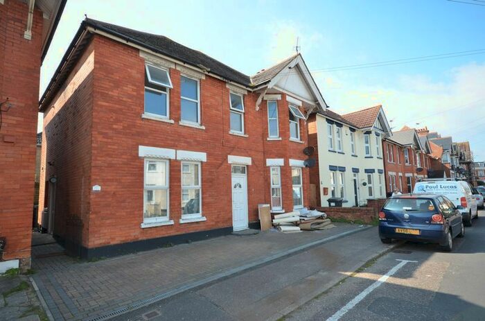 2 Bedroom Flat To Rent In Curzon Road, Boscombe, Bournemouth, BH1