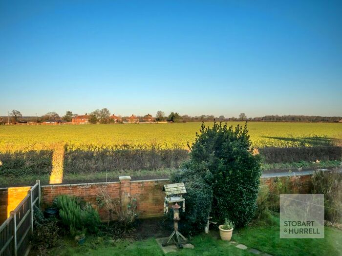 4 Bedroom Detached House For Sale In St. Andrews Close, Worstead, North Walsham, Norfolk NR28