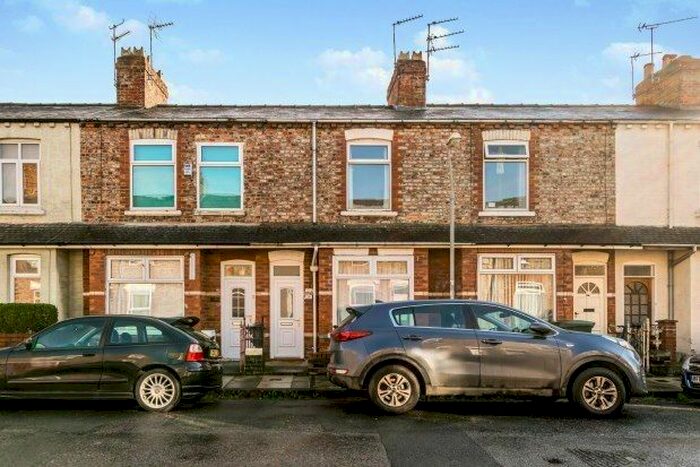 2 Bedroom Terraced House To Rent In Baker Street, York, YO30
