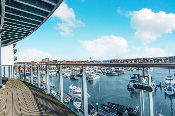 2 Bedroom Flat To Rent In Sirocco, Ocean Village, Southampton, SO14