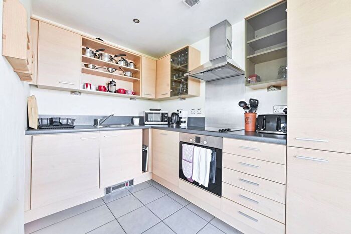 2 Bedroom Flat To Rent In Townmead Road, Imperial Wharf, London, SW6