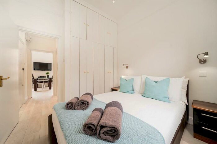 1 Bedroom Flat To Rent In Lisson Grove, Marylebone, London, NW1