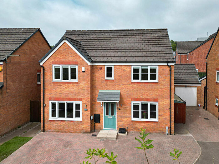 5 Bedroom Detached House For Sale In Orama Avenue, Whitworth, OL12