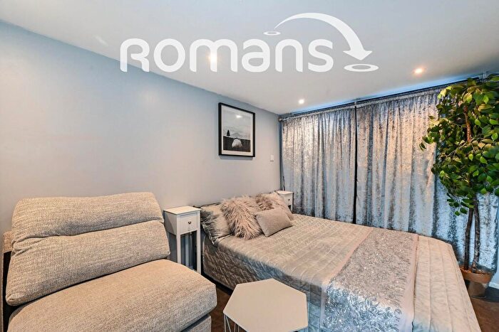 Studio To Rent In The Annexe, Coningsby, Bracknell, RG12