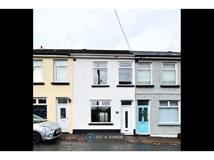 3 Bedroom Terraced House To Rent In Oak Street, Aberdare, CF44