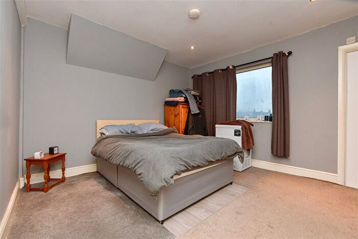 1 Bedroom Flat For Sale In Victoria Road, Ramsgate, Kent, CT11