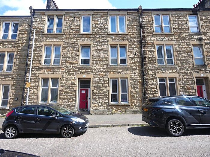 2 Bedroom Flat To Rent In Stewart Road, Falkirk, FK2