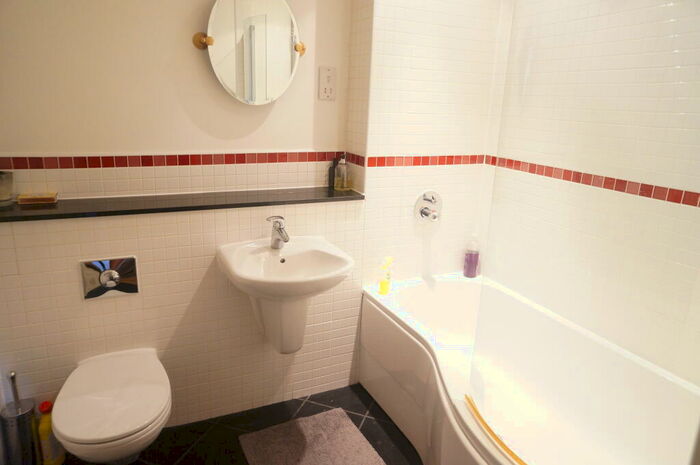 2 Bedroom Apartment To Rent In Montmano Drive, West Didsbury, M20