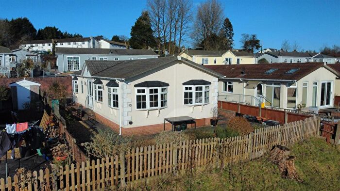 3 Bedroom Park Home For Sale In Heronston Lane, Bridgend, CF31