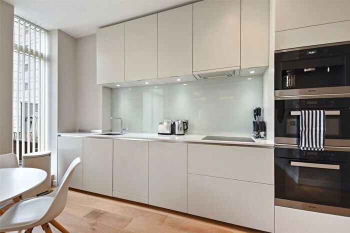 1 Bedroom Flat For Sale In Great Newport Street, London, WC2H