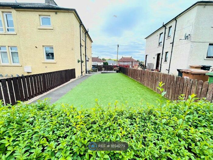 2 Bedroom Flat To Rent In Schawpark Avenue, Sauchie, Alloa, FK10