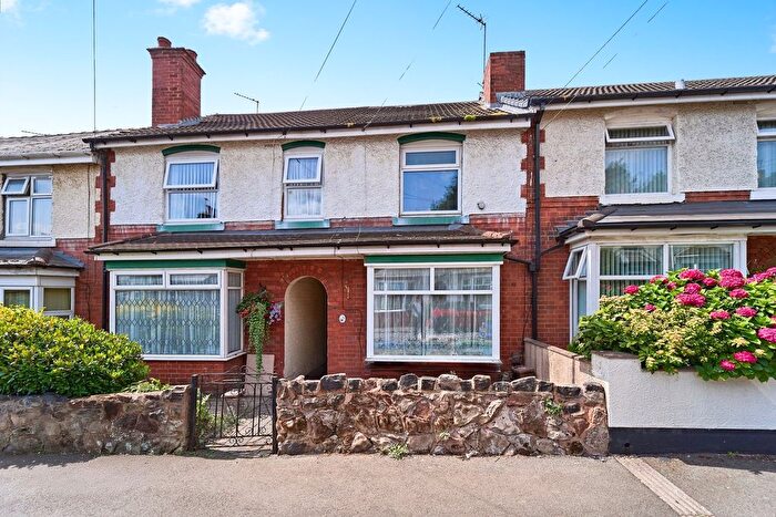 3 Bedroom Terraced House For Sale In Wharfedale Street, Wednesbury, WS10