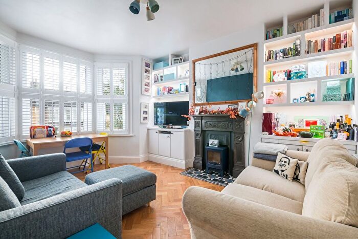 2 Bedroom Flat For Sale In Flat B, Arngask Road, London, SE6