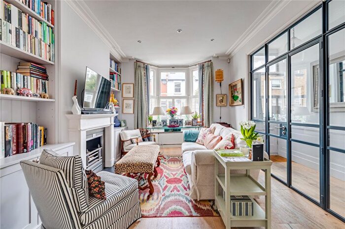 3 Bedroom Terraced House For Sale In Rosaline Road, London, SW6