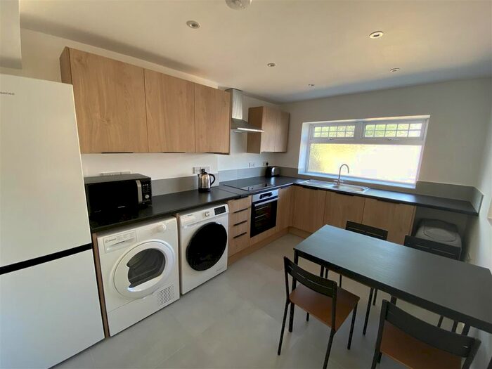 4 Bedroom Terraced House To Rent In Queen Street, Treforest, Pontypridd, CF37