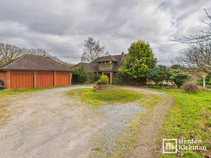 4 Bedroom Detached House For Sale In Whites Hill, Stock, Ingatestone, CM4