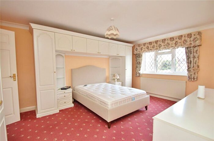 3 Bedroom Bungalow For Sale In Burnbake Road, Verwood, Dorset, BH31
