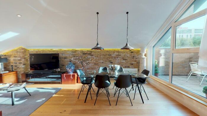 4 Bedroom Flat To Rent In The Grainstore, Western Gateway, E16