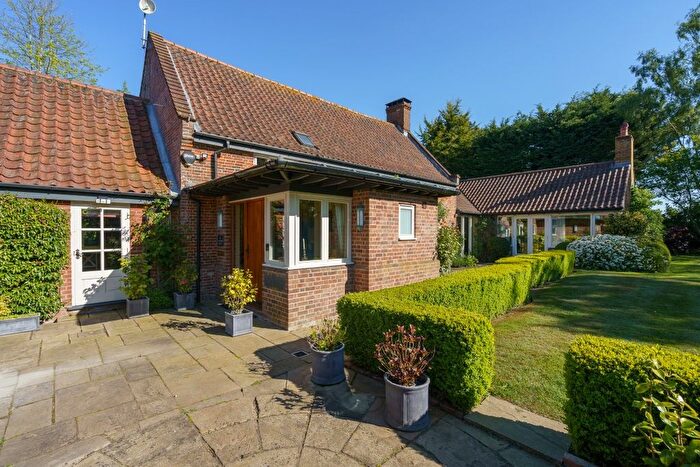 6 Bedroom Detached House For Sale In Wymondham Road, Hethel, Norwich, NR14