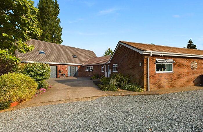 6 Bedroom Detached House For Sale In The Wroe, Emneth, Wisbech, PE14
