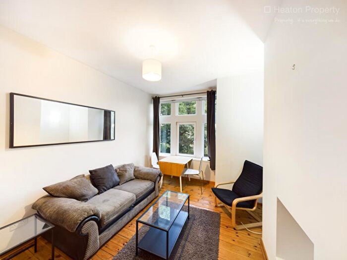 2 Bedroom Flat To Rent In Heaton Grove, Heaton, Newcastle Upon Tyne, NE6