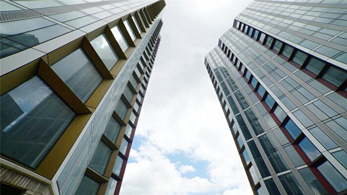 2 Bedroom Apartment To Rent In Dantzic Street, Manchester, M4