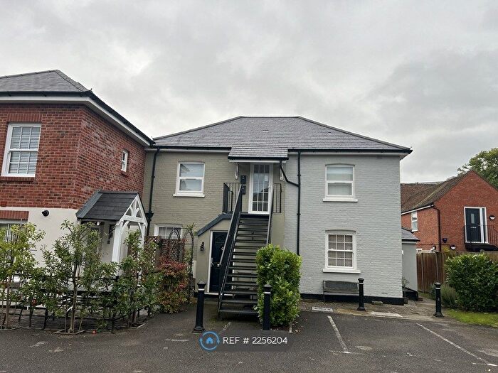 1 Bedroom Flat To Rent In Fleet Road, Fleet, GU51