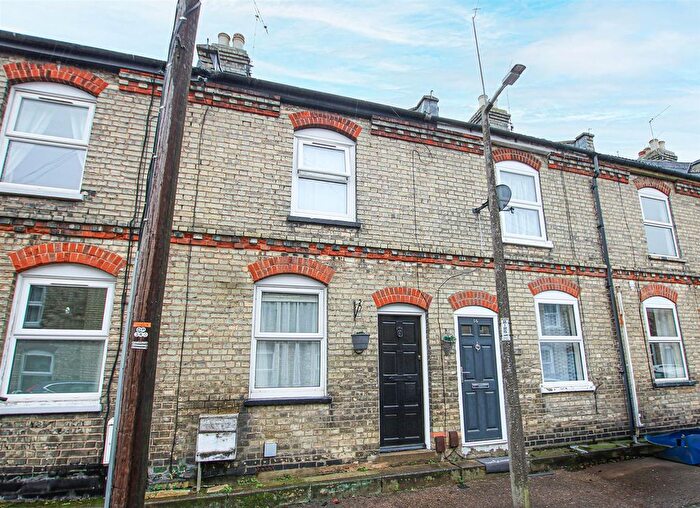 2 Bedroom Terraced House For Sale In Stanley Road, Newmarket, CB8
