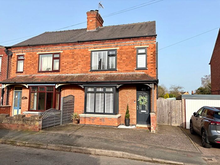 3 Bedroom Semi-Detached House For Sale In Petersfield, Croft, Leicester, LE9