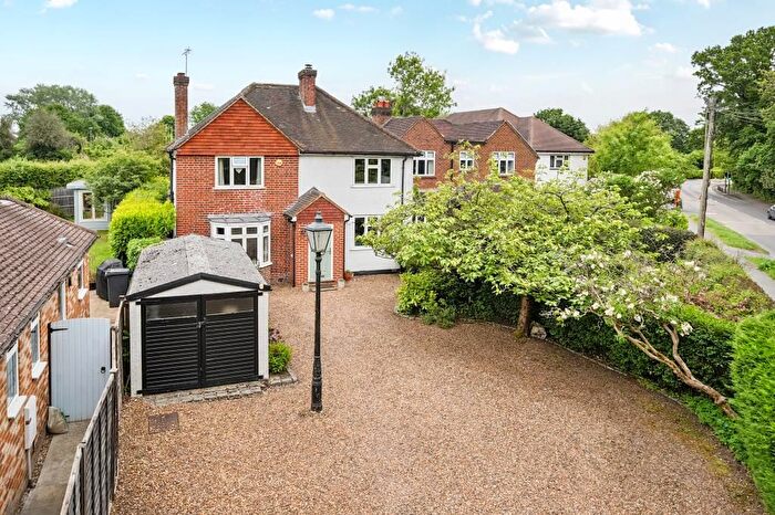 4 Bedroom Detached House For Sale In Chobham, Surrey, GU24