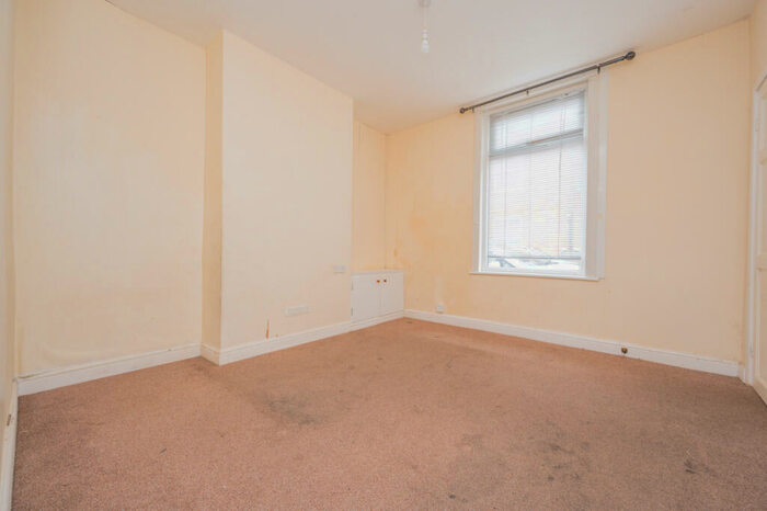 2 Bedroom House To Rent In Havelock Street, Kettering, NN16