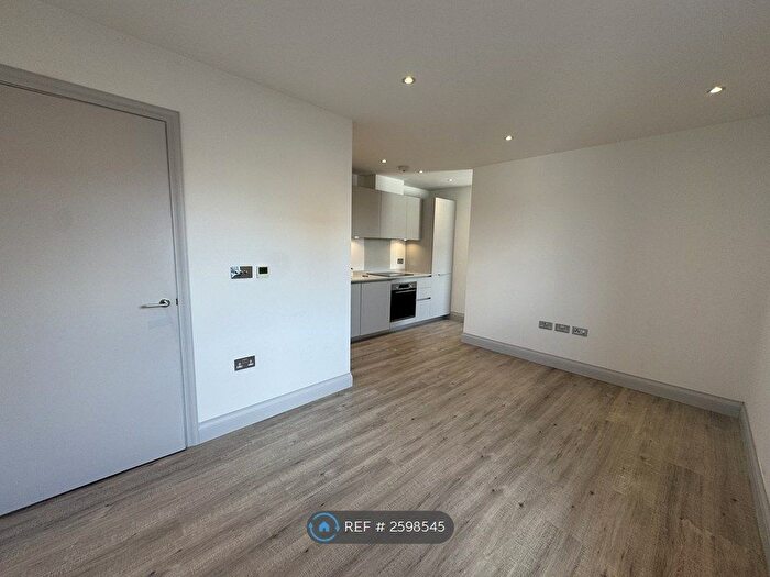 Studio To Rent In Devonhurst Place, London, W4