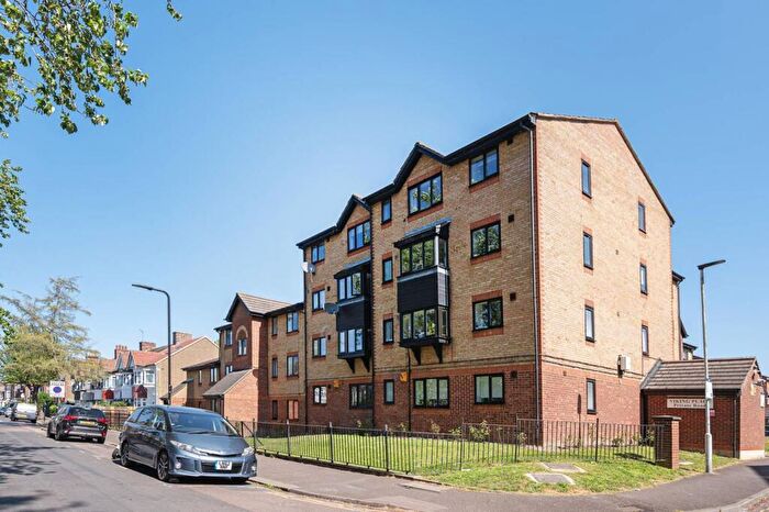 Studio For Sale In Viking Place, Leyton, London, E10