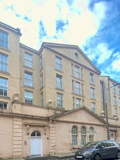 2 Bedroom Flat To Rent In Valleyfield Street, Edinburgh, EH3