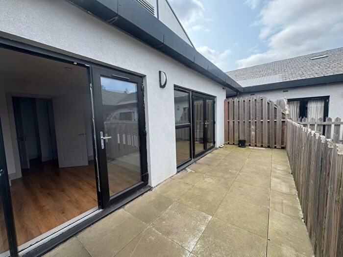 1 Bedroom Flat To Rent In Quilters Way, Stoke Mandeville, Aylesbury, HP22