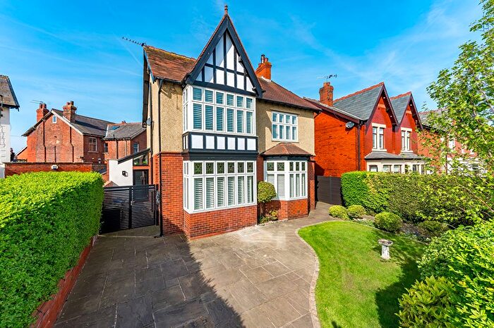 4 Bedroom Detached House For Sale In Blackpool Road, Lytham St. Annes, FY8