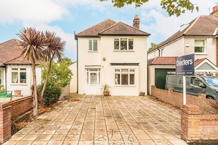 3 Bedroom Detached House For Sale In Dorset Road, Wimbledon, SW19