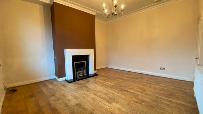 2 Bedroom End Of Terrace House To Rent In Arley Street, Armley, Leeds, LS12